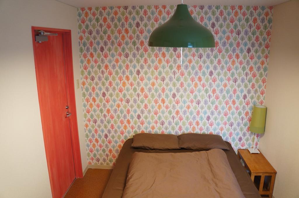 J-Hoppers Osaka Guesthouse Bagian luar foto