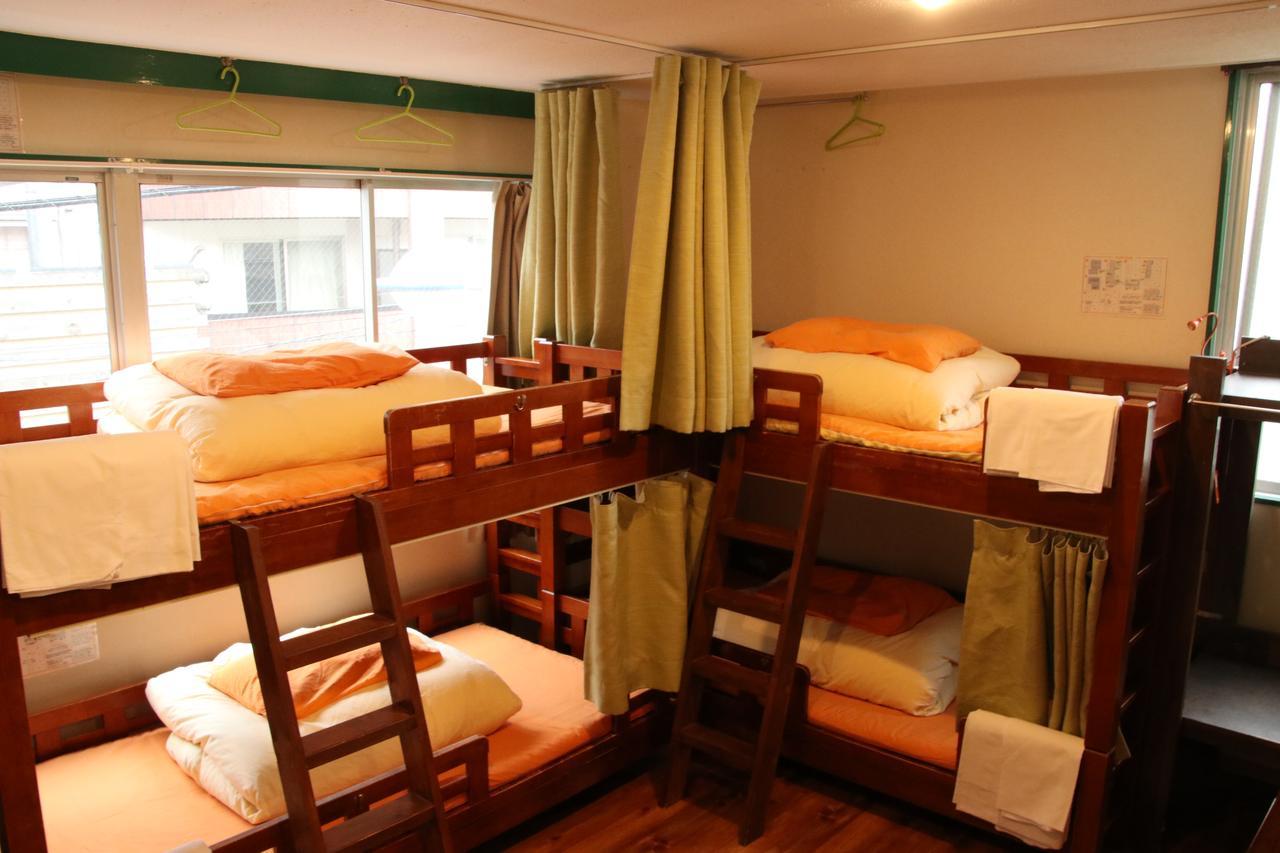 J-Hoppers Osaka Guesthouse Bagian luar foto