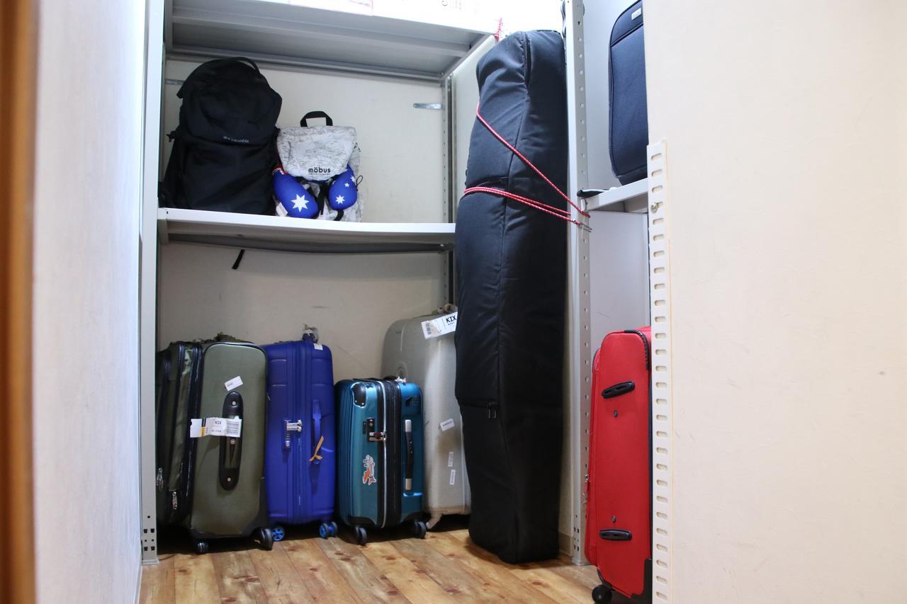 J-Hoppers Osaka Guesthouse Bagian luar foto