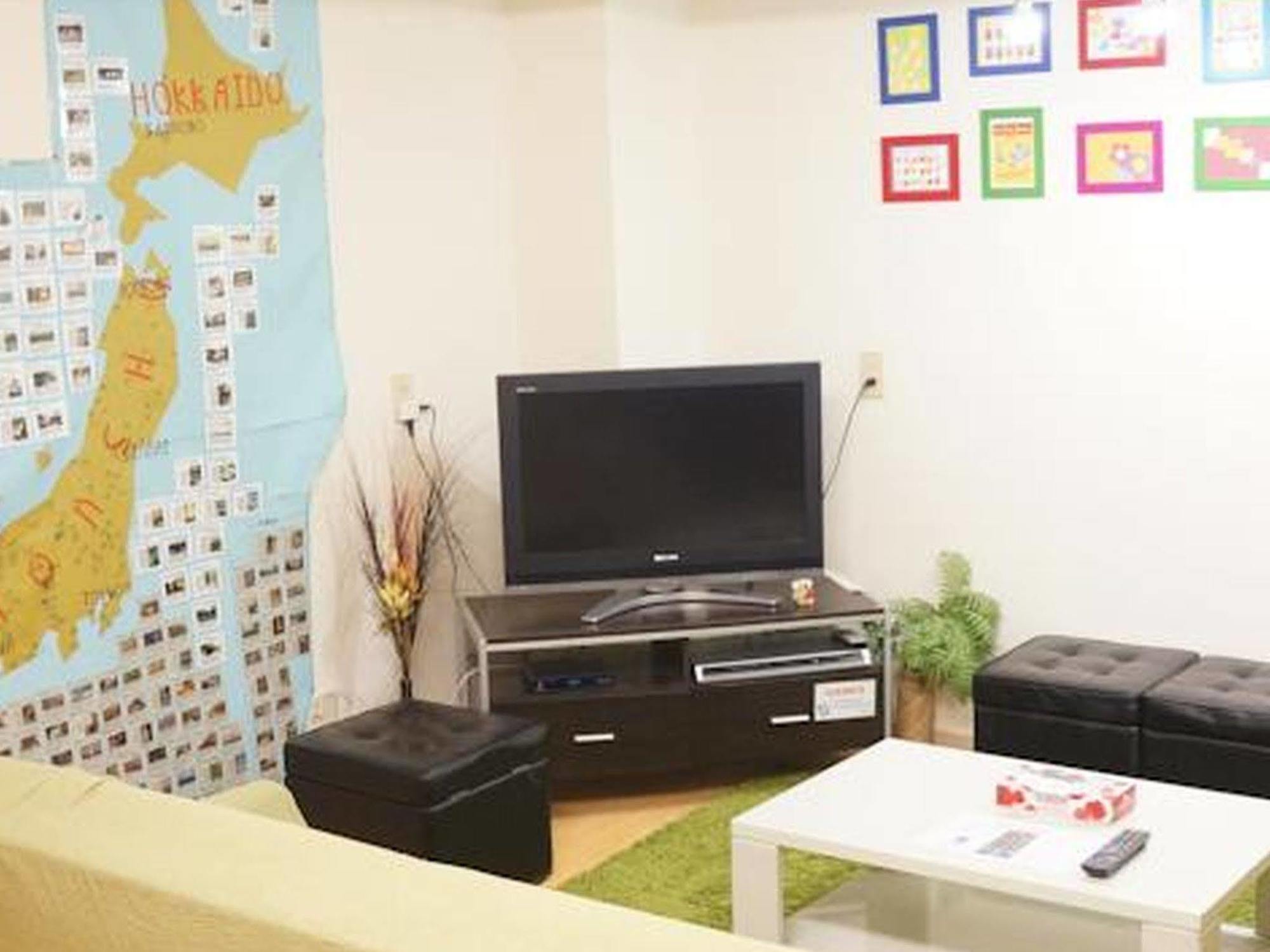 J-Hoppers Osaka Guesthouse Bagian luar foto