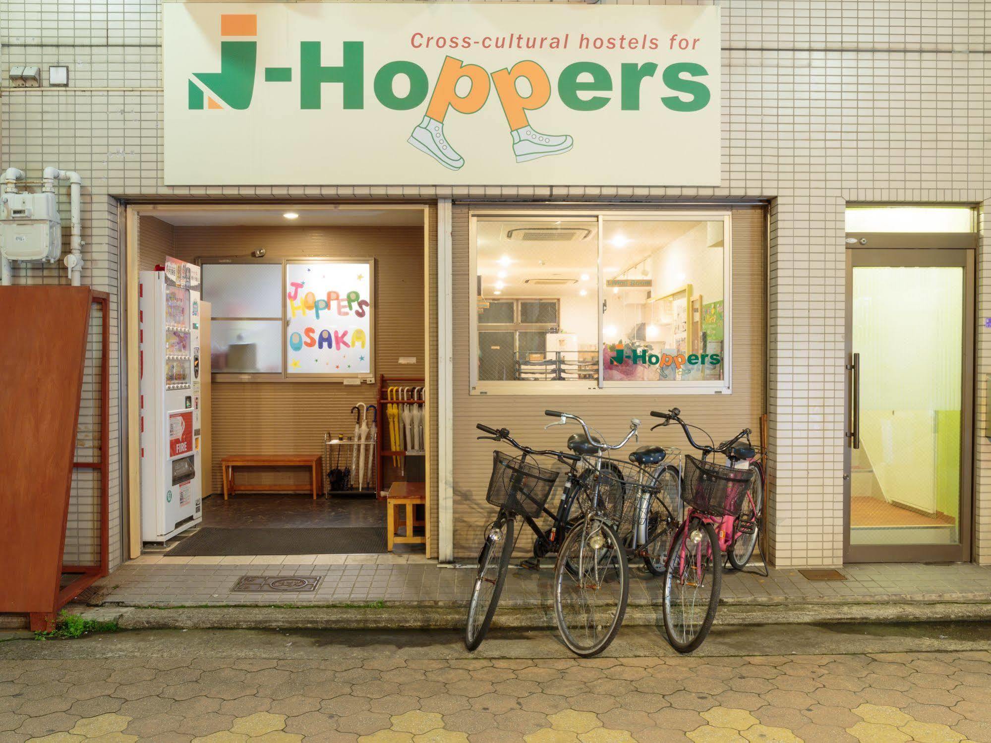 J-Hoppers Osaka Guesthouse Bagian luar foto