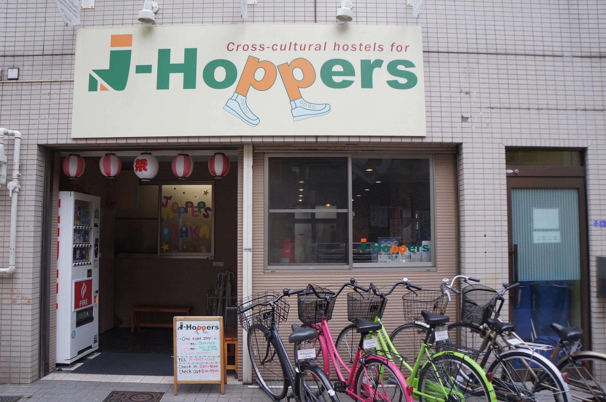 J-Hoppers Osaka Guesthouse Bagian luar foto